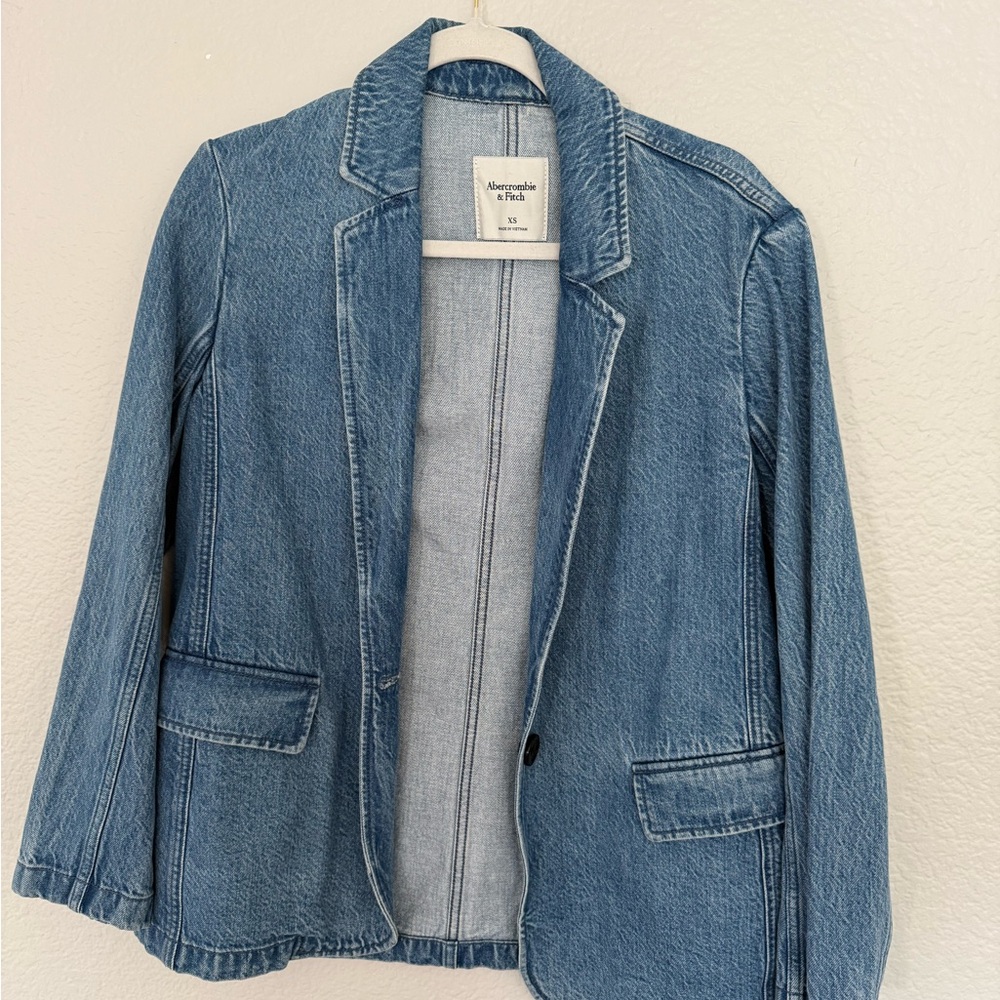 Abercrombie & Fitch Classic Blue Jean Jacket Blazer